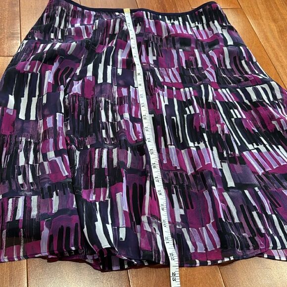 Ann Taylor Women's White and Purple Skirt size 8 - Picture 9 of 10